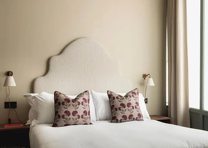 Native Kings Wardrobe, St Pauls Aparthotel London