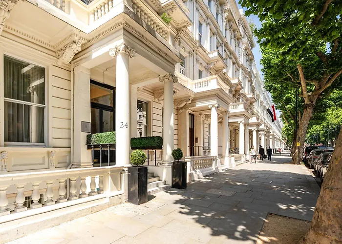 Queensgate Court Apartments London